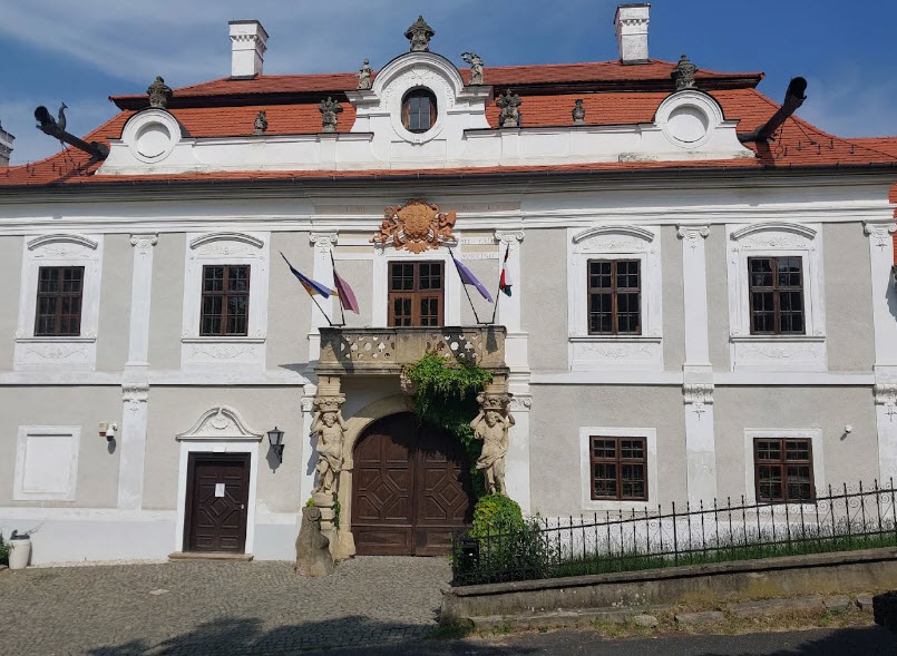 Bishop's Palace, Hungary